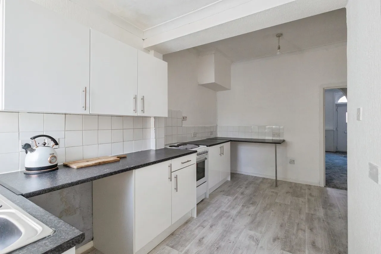 Cheetham Hill Road, Dukinfield, Greater Manchester, SK16, photo 9