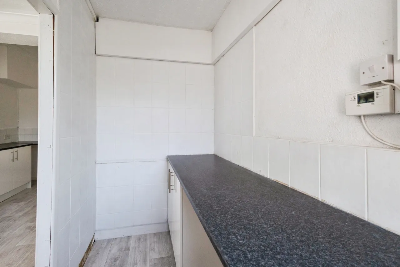 Cheetham Hill Road, Dukinfield, Greater Manchester, SK16, photo 10
