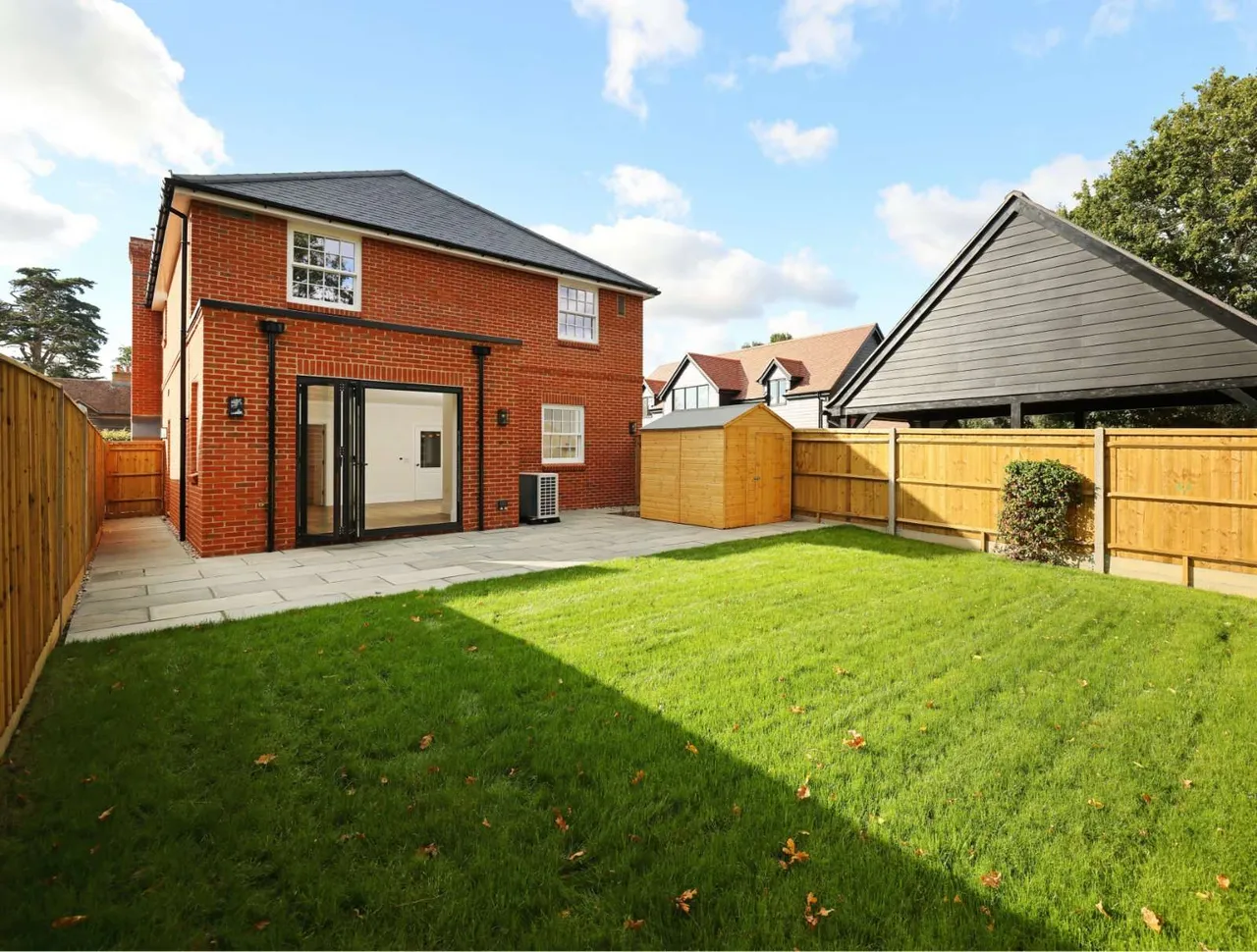 Farnham Road, Odiham, RG29, photo 11