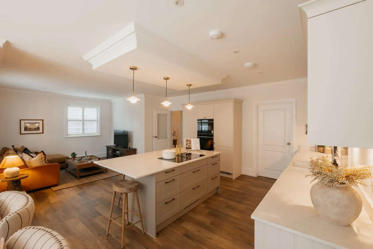 Farnham Road, Odiham, RG29, photo 4