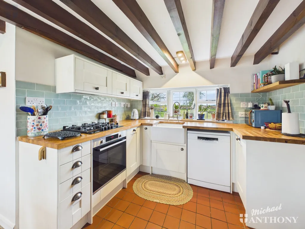 Risborough Road, Stoke Mandeville, Aylesbury, HP22 5UP, photo 5