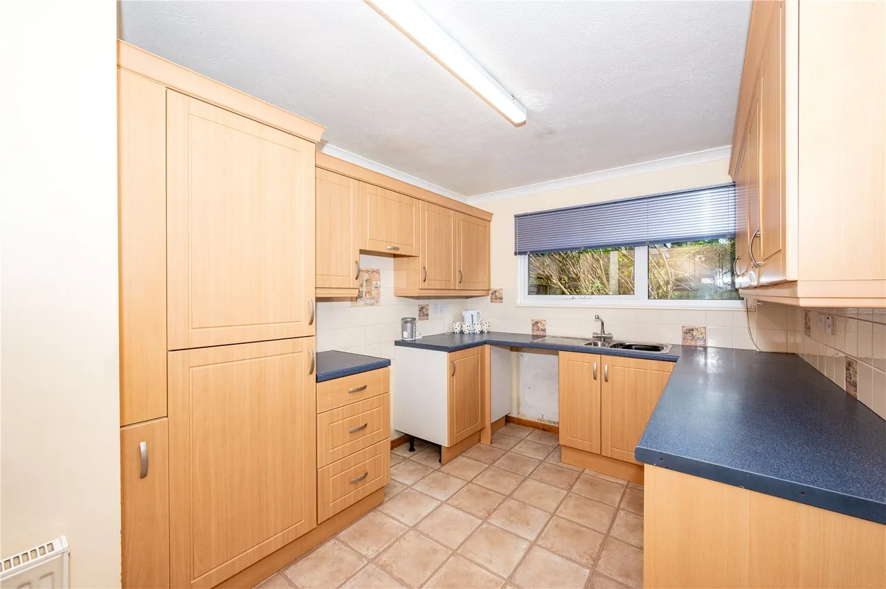 Ryton Close, Matchborough West, Redditch, Worcestershire, B98 0EW, photo 6
