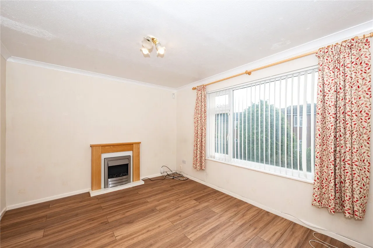 Ryton Close, Matchborough West, Redditch, Worcestershire, B98 0EW, photo 2