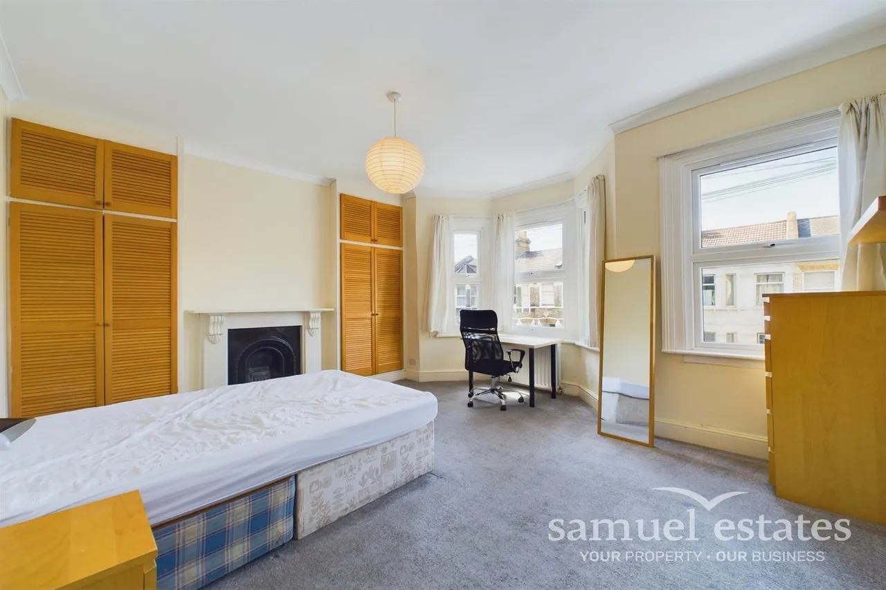 London, SW9, photo 13