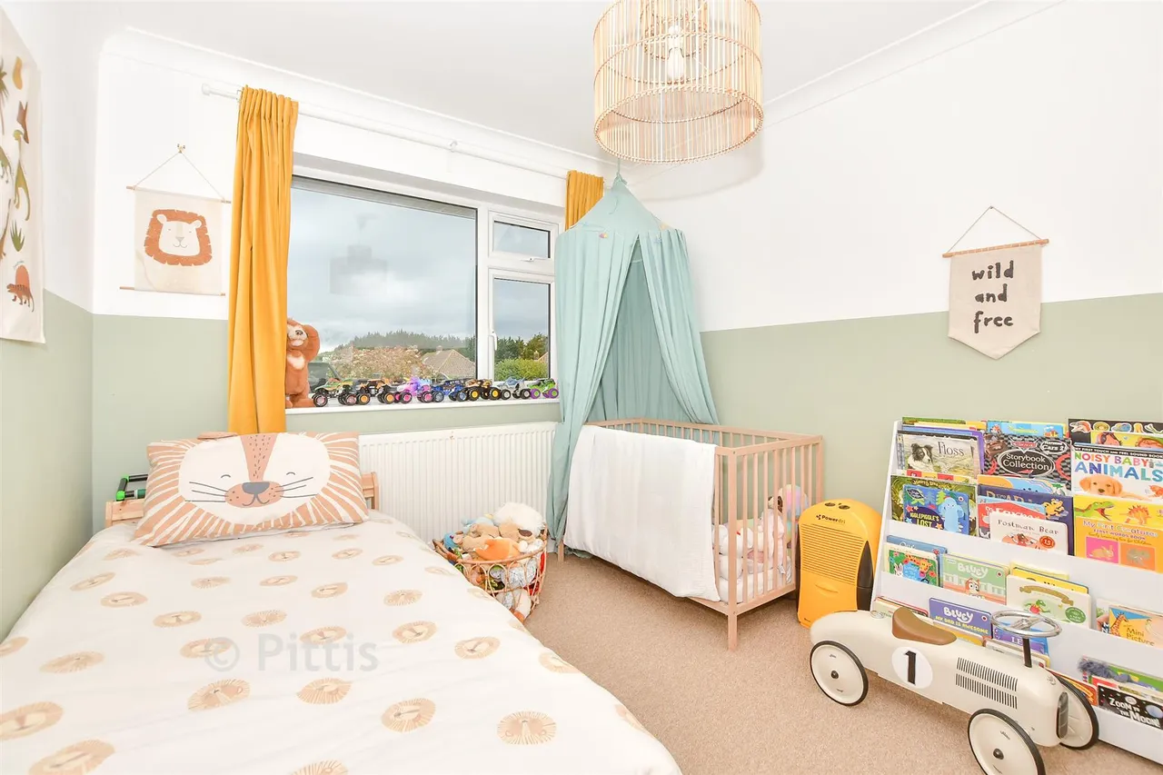 St. Mary's Road, Brading, PO36, photo 8
