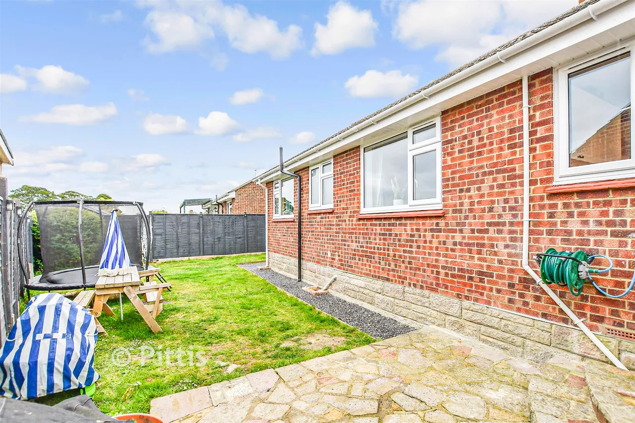 St. Mary's Road, Brading, PO36, photo 11