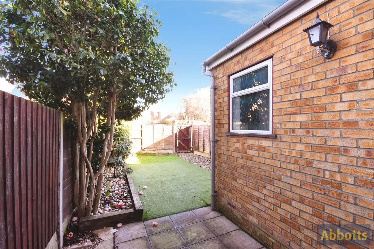 Bramble Road, Leigh-on-Sea, Essex, SS9, photo 20