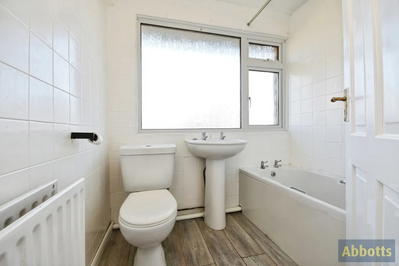Bramble Road, Leigh-on-Sea, Essex, SS9, photo 26