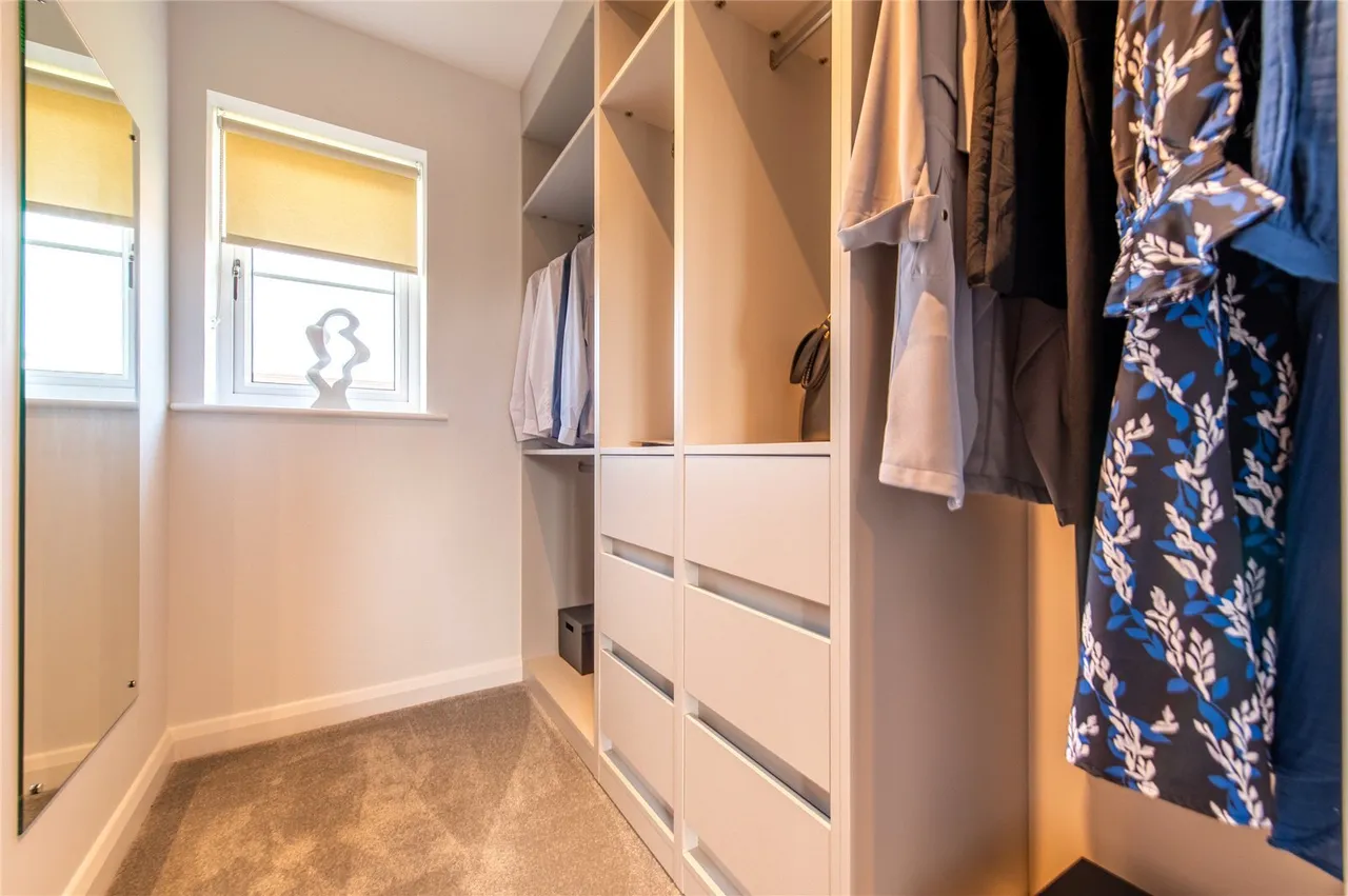 Great Easthall Way, Sittingbourne, Kent, ME10, photo 8