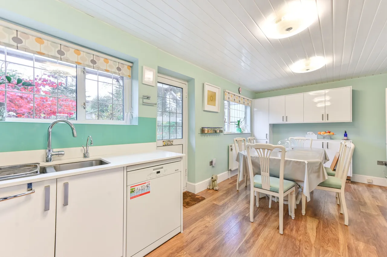 9 Birchen Grove, London, photo 12