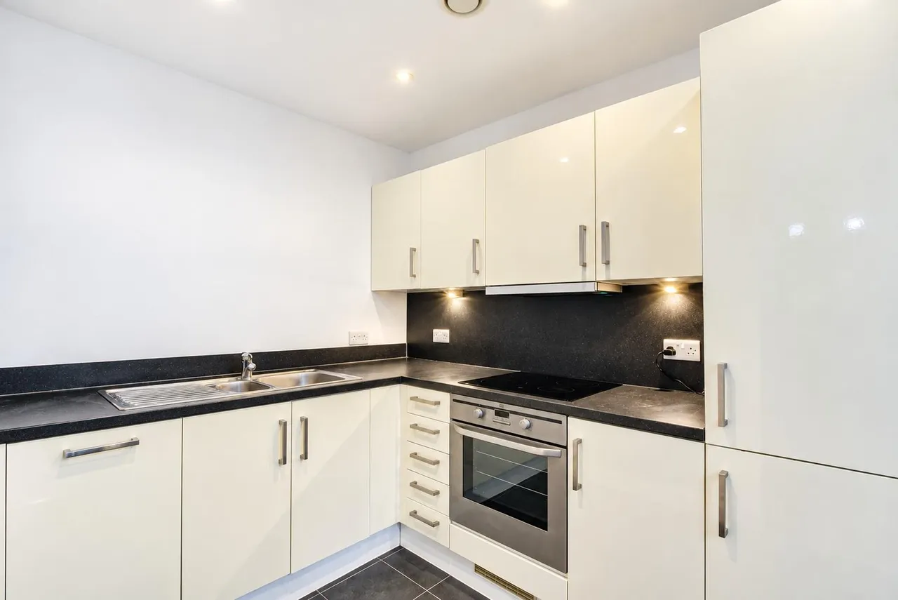 Deanery Road, Bristol, BS1, photo 3