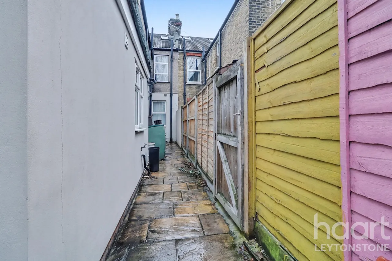 Harold Road, London, E11, photo 18