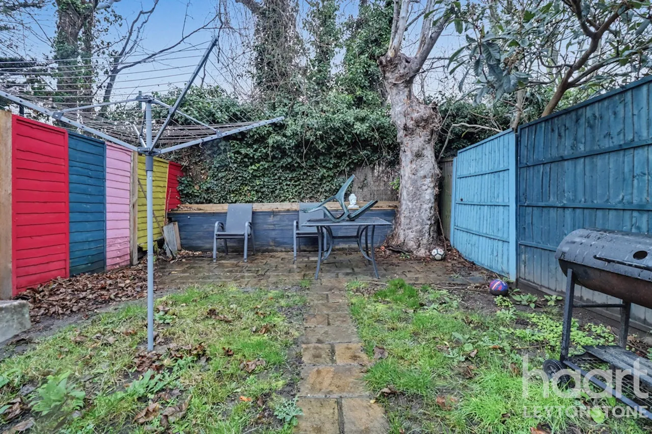Harold Road, London, E11, photo 4