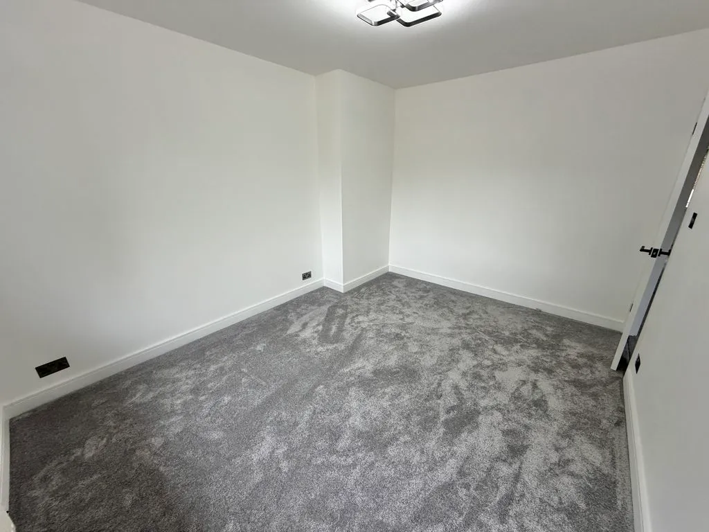 Kings Road, Kingstanding, B44, photo 14