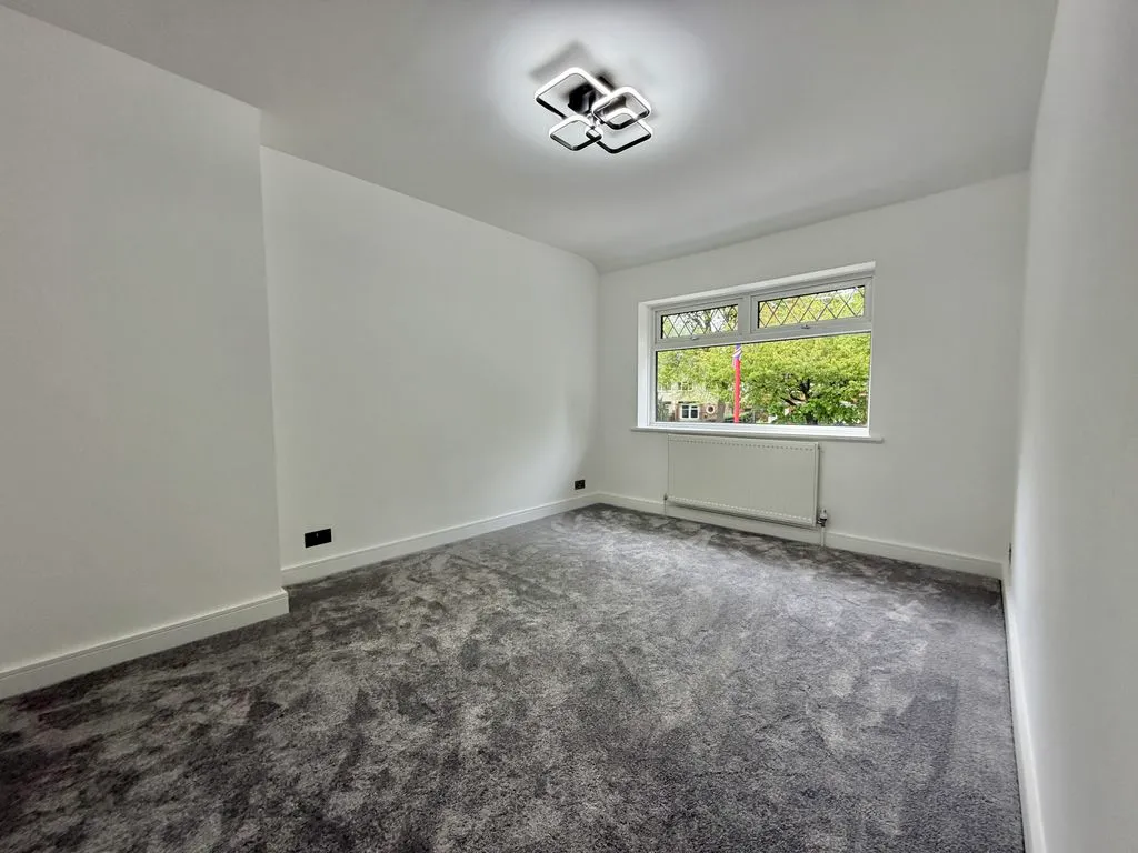 Kings Road, Kingstanding, B44, photo 13
