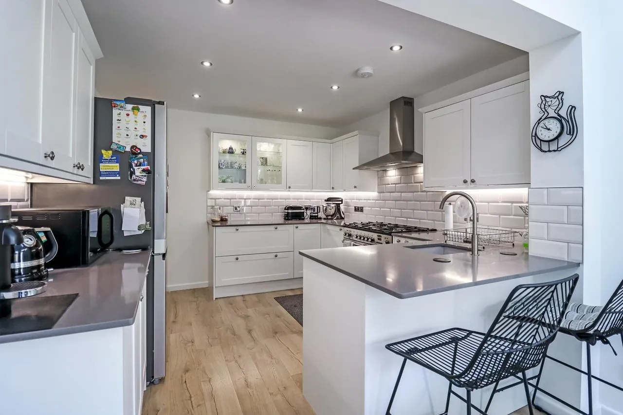 Shaftesbury Avenue, Timperley WA15 7NP, photo 18