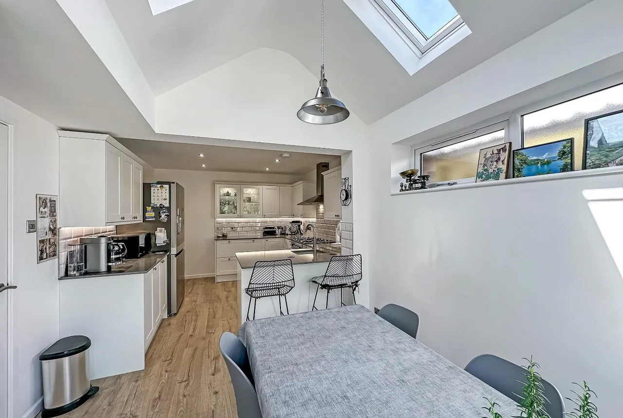 Shaftesbury Avenue, Timperley WA15 7NP, photo 19
