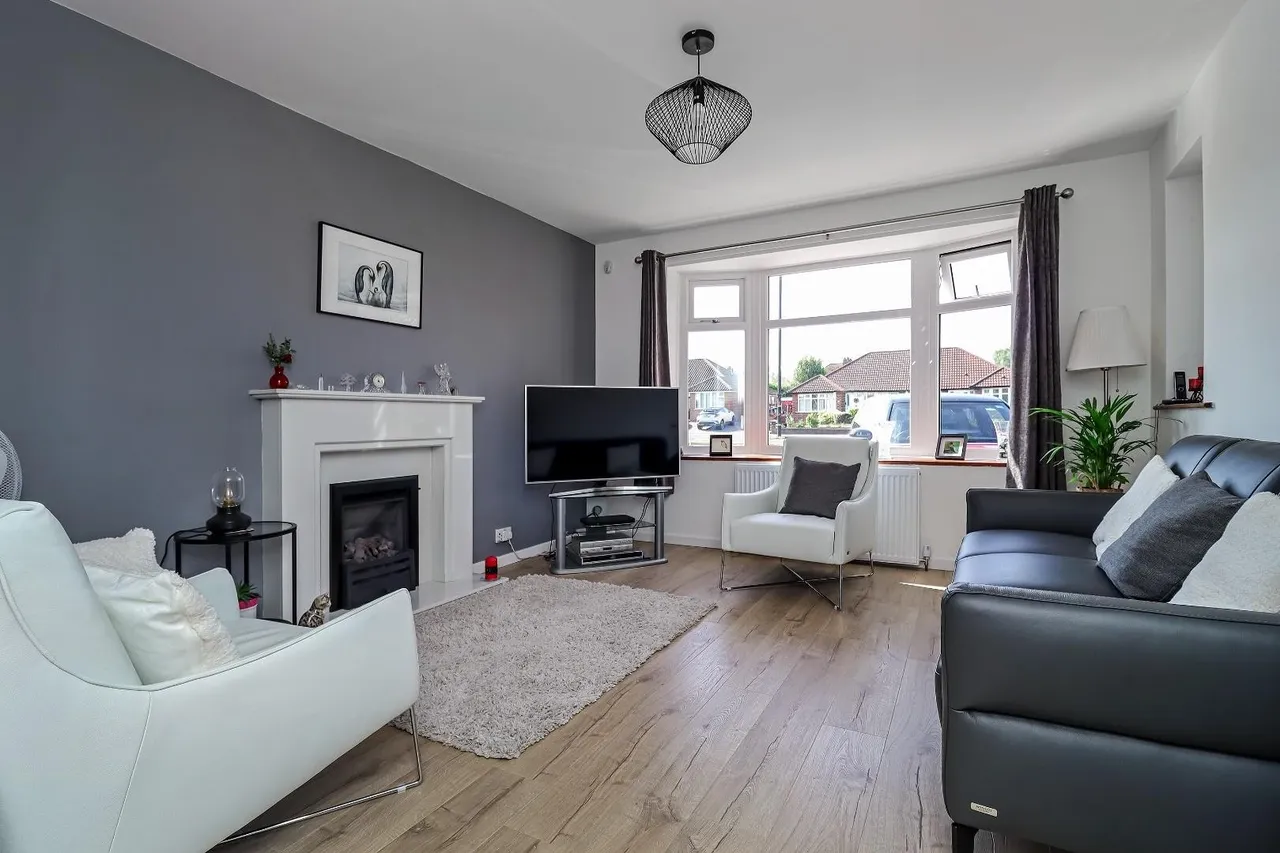Shaftesbury Avenue, Timperley WA15 7NP, photo 4