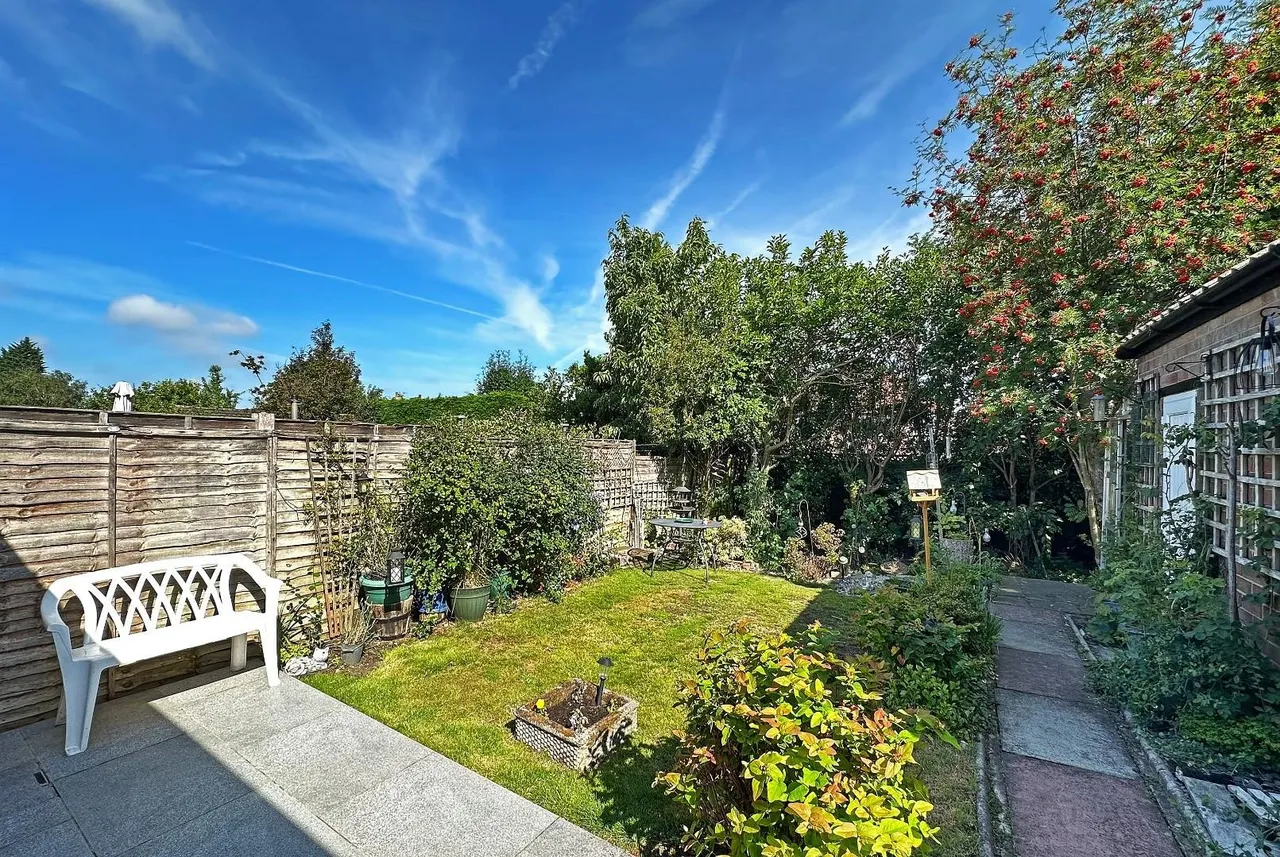 Shaftesbury Avenue, Timperley WA15 7NP, photo 25
