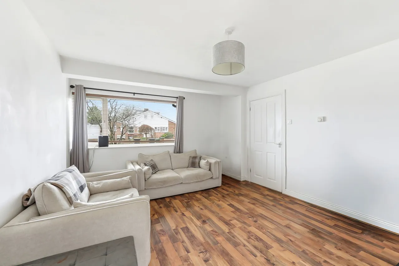 Lakefield Avenue, Toddington, photo 2