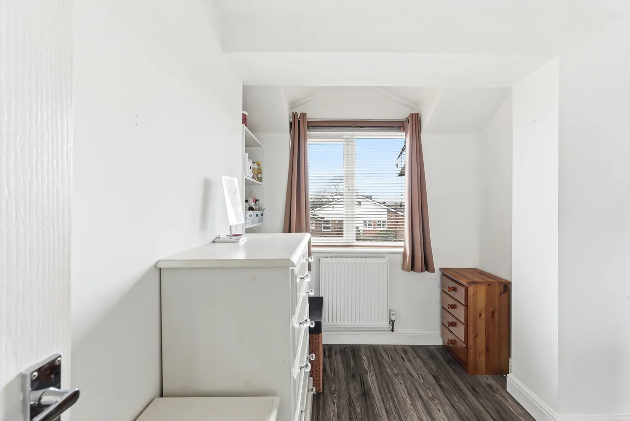 Lakefield Avenue, Toddington, photo 11