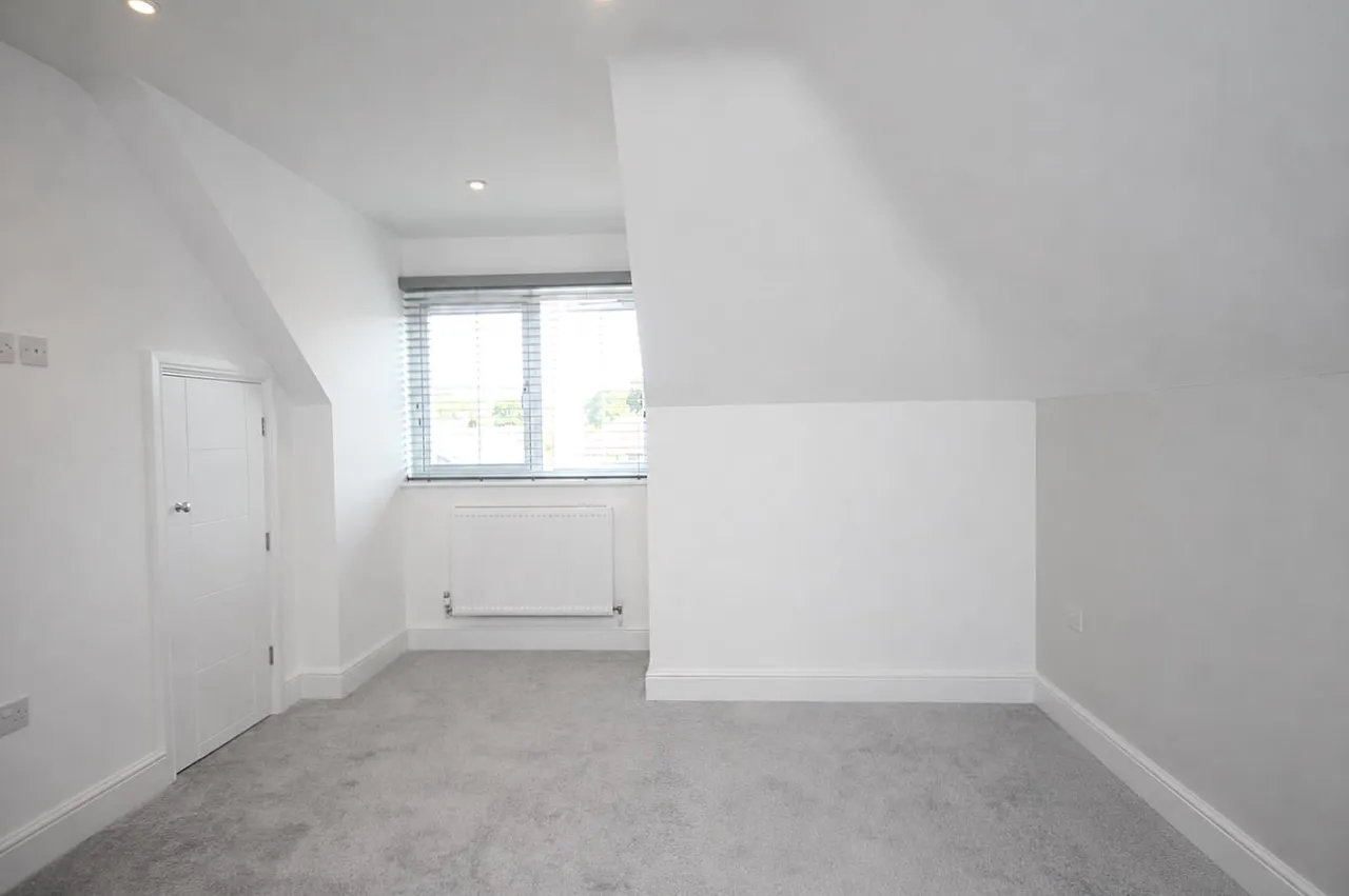 Andrews Close, Epsom, KT17, photo 5
