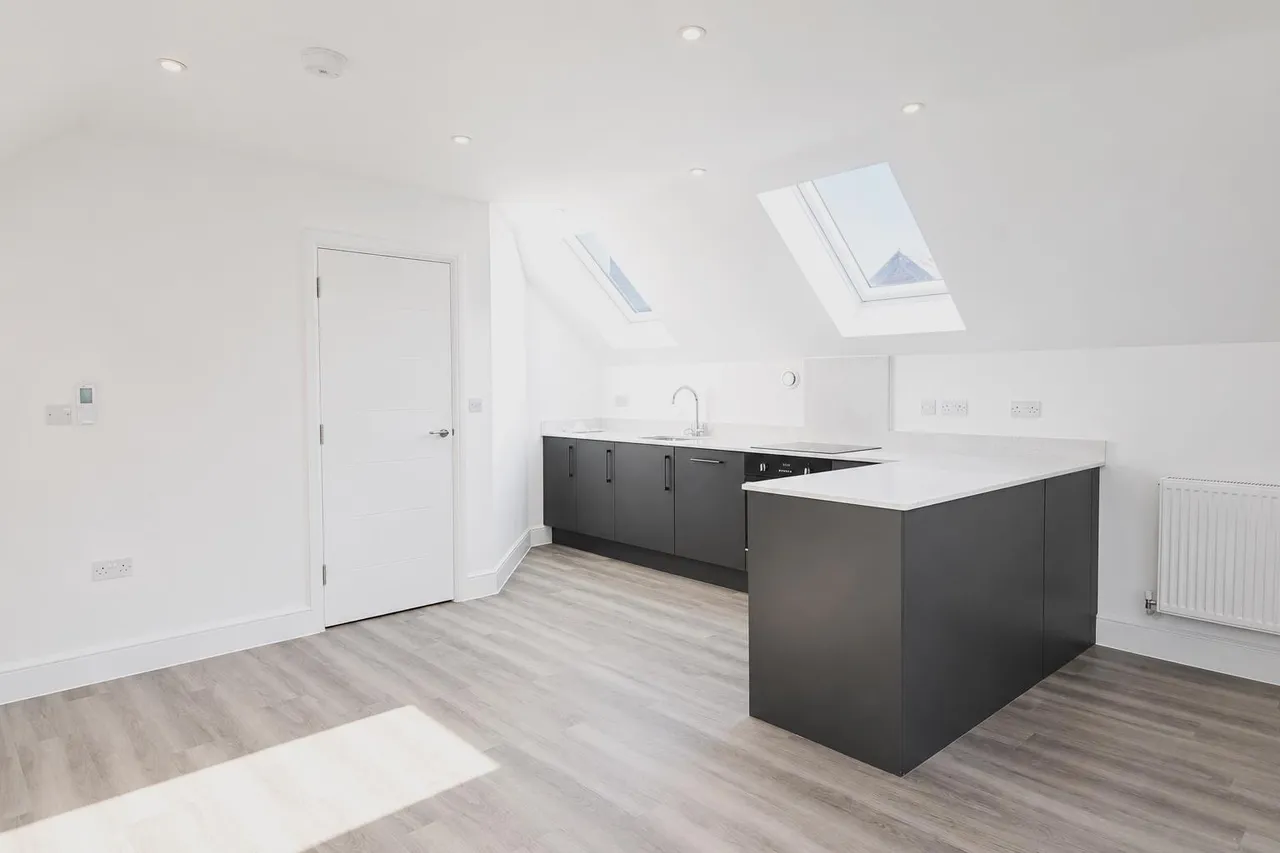 Andrews Close, Epsom, KT17, photo 6