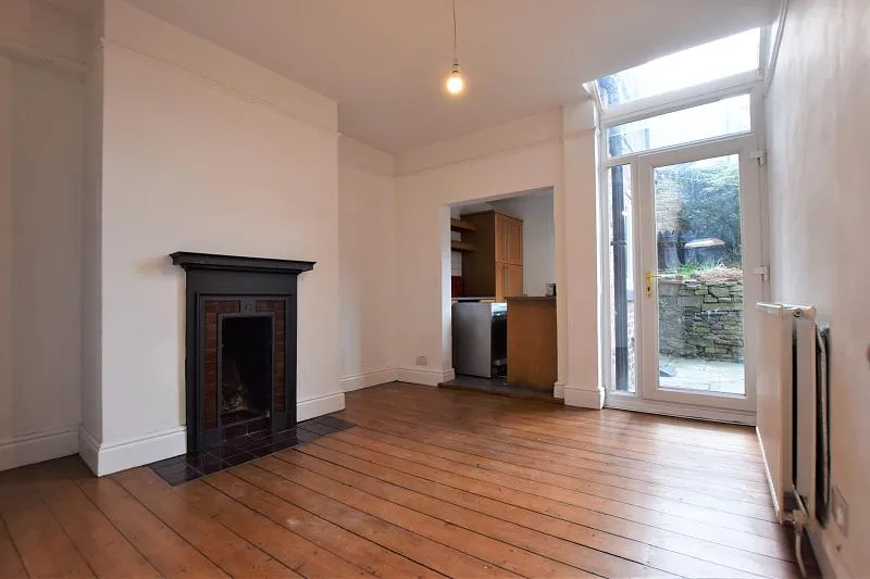 Prestbury Road, Macclesfield, photo 3