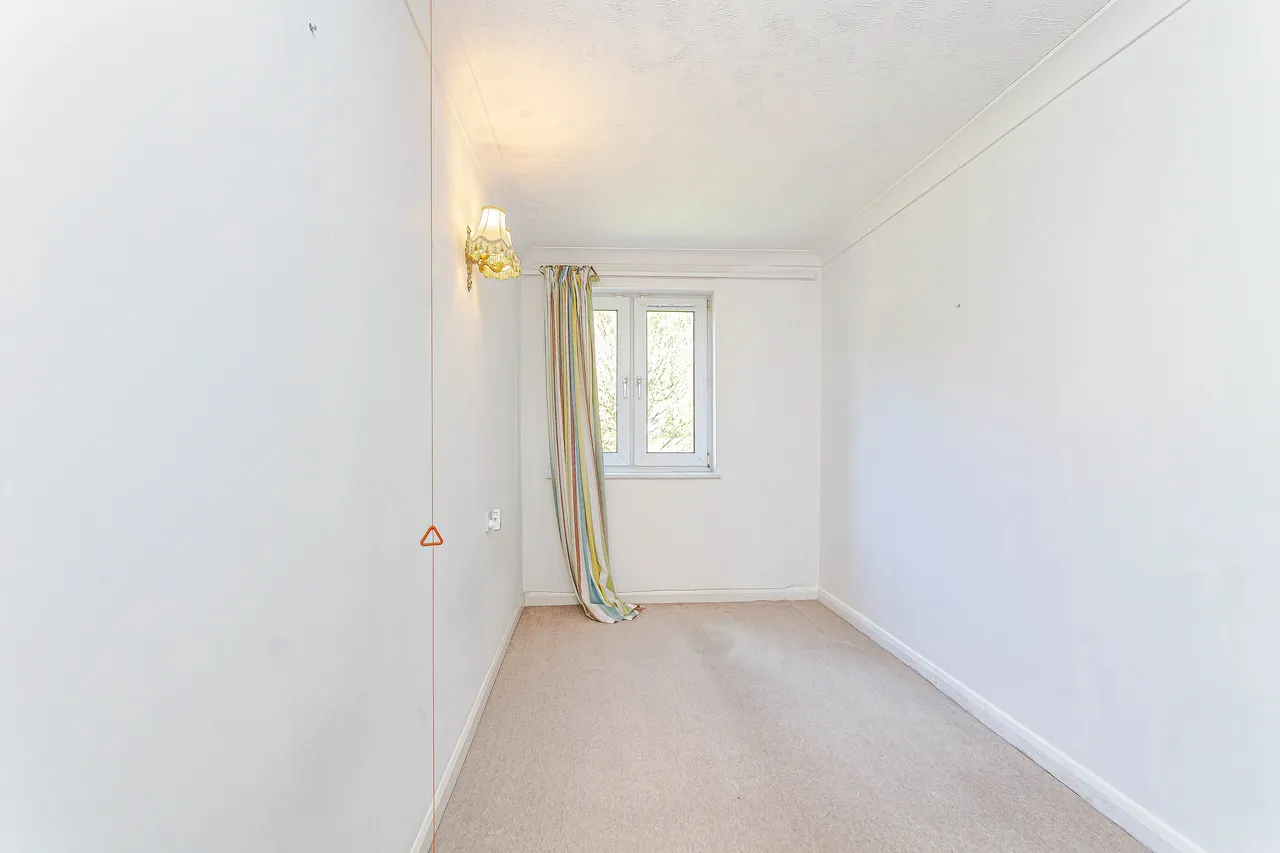Bourne Court, 91-103 Croydon Road, Caterham, Surrey, CR3, photo 9