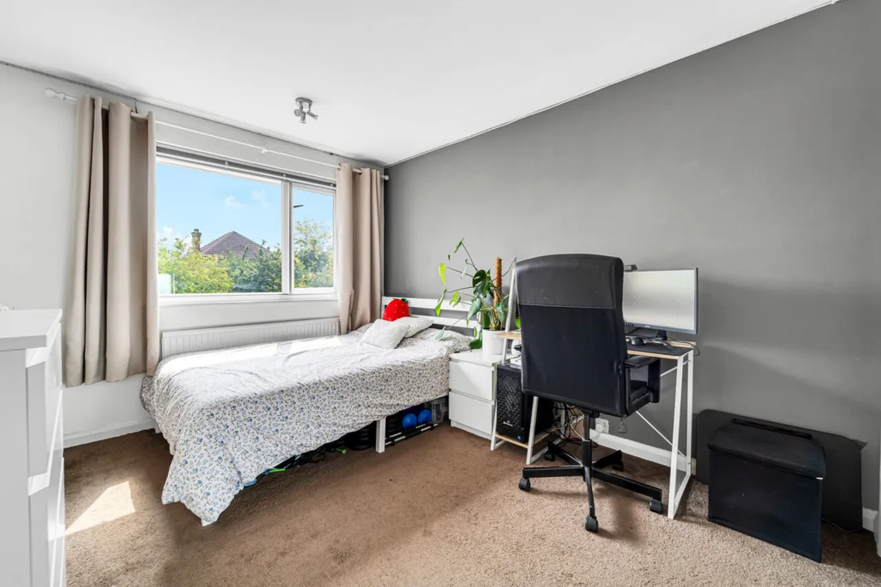 Dudley Road, Ashford, TW15, photo 6