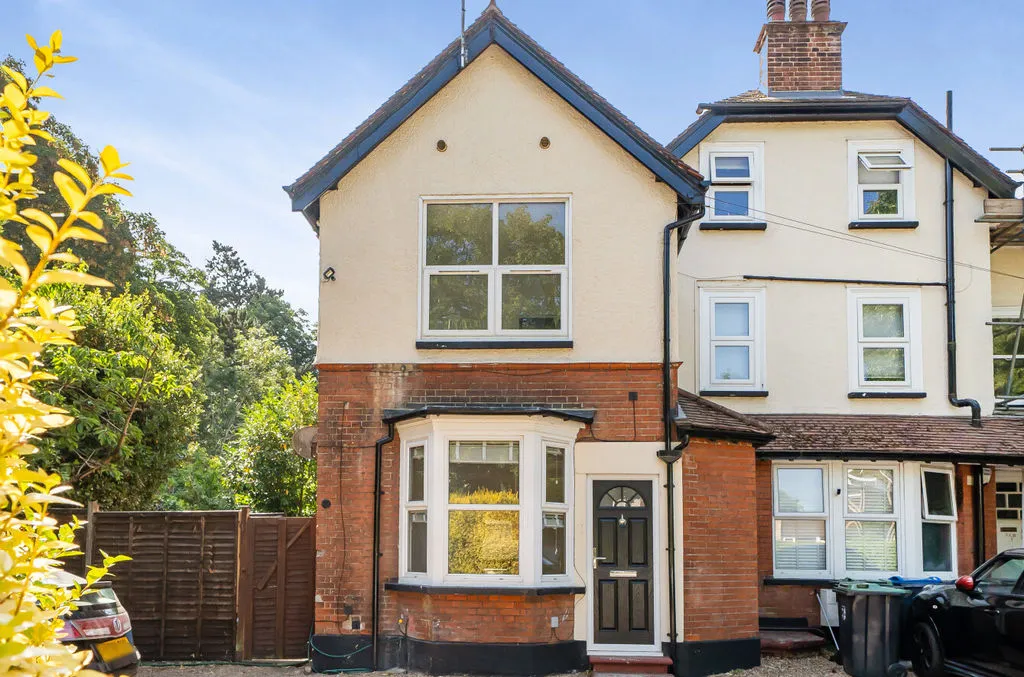 2 bed house for sale — Dale Road, Purley CR8 2ED