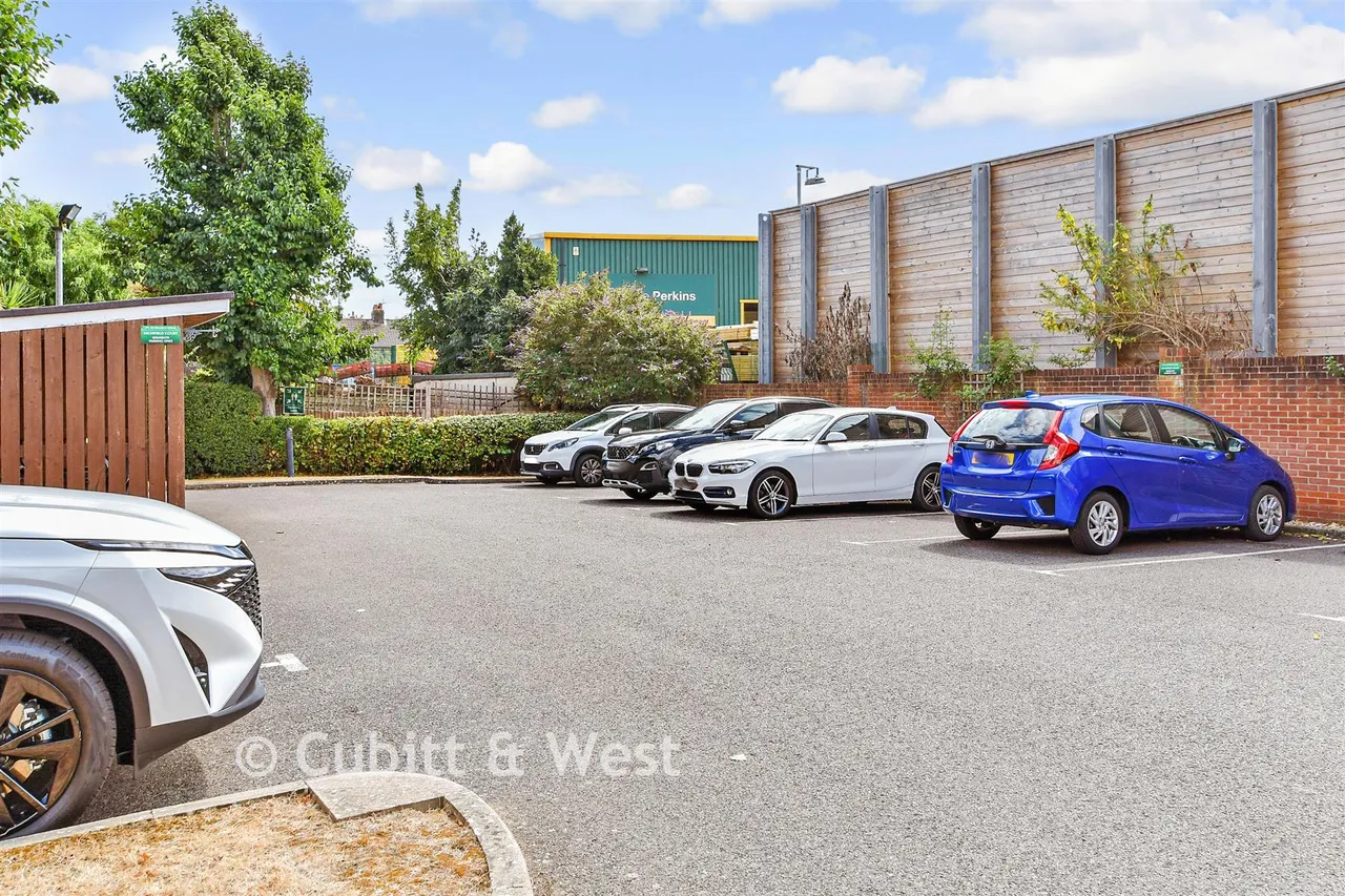 Penfold Road, Worthing, BN14, photo 13
