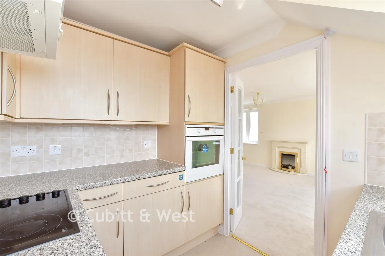 Penfold Road, Worthing, BN14, photo 8