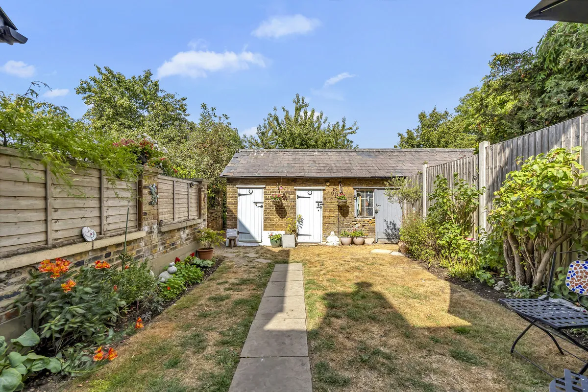 London Road, Romford, RM7, photo 17