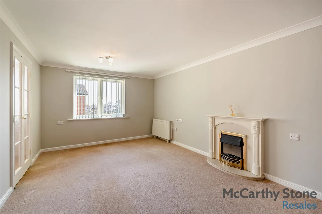 Station Road, Worle, BS22, photo 3