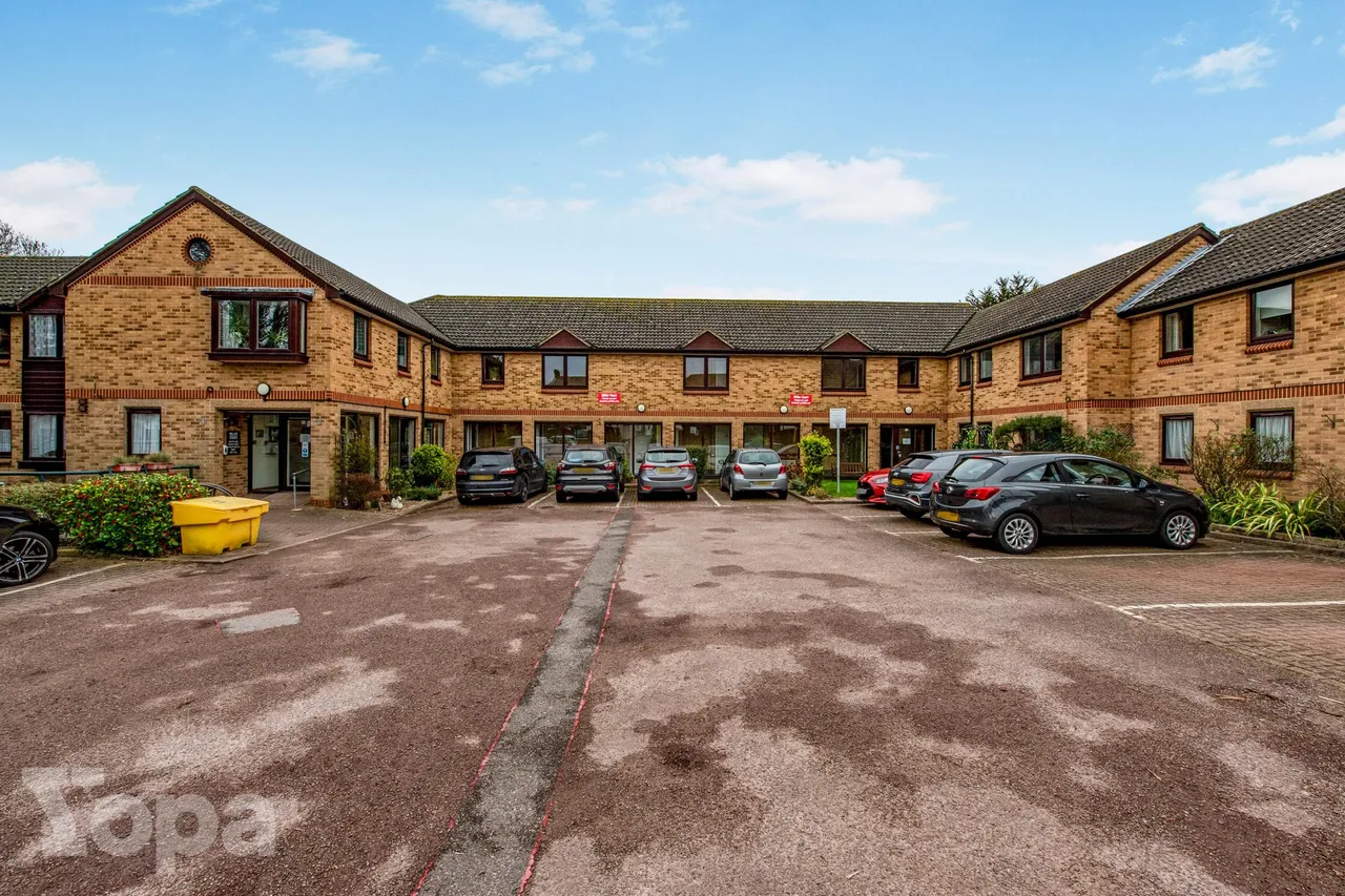 1 bed retirement property for sale, Mayplace Road East, Bexleyheath, DA7