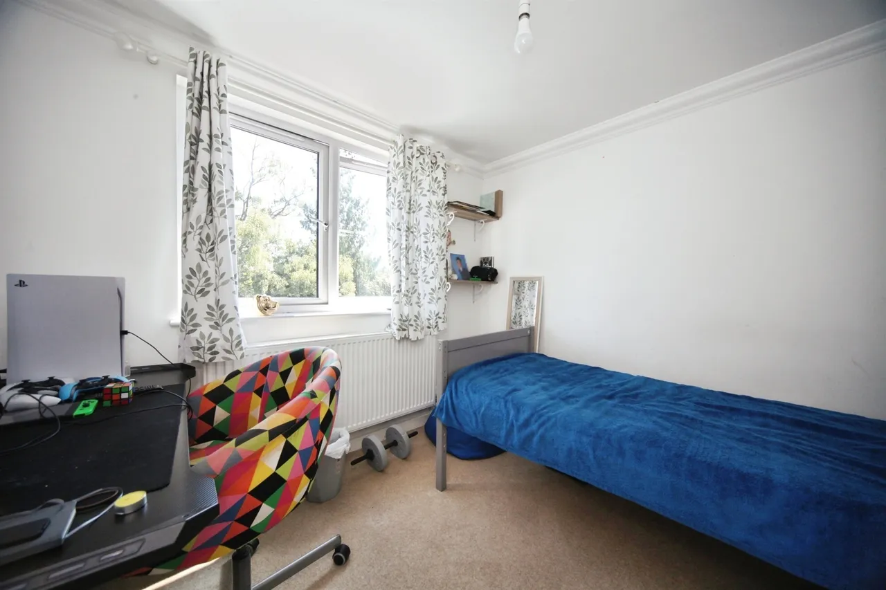 Humberstone Close, Luton, LU4, photo 13