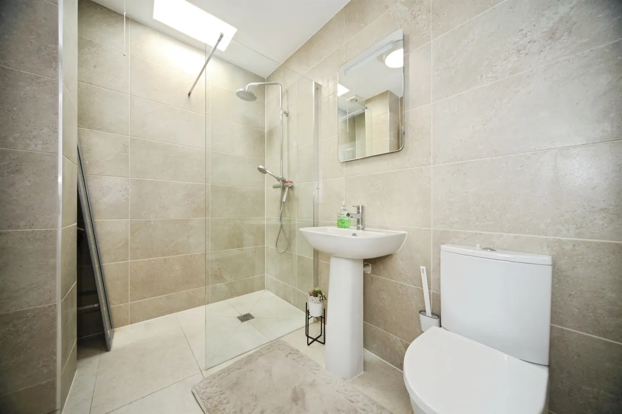 Humberstone Close, Luton, LU4, photo 3