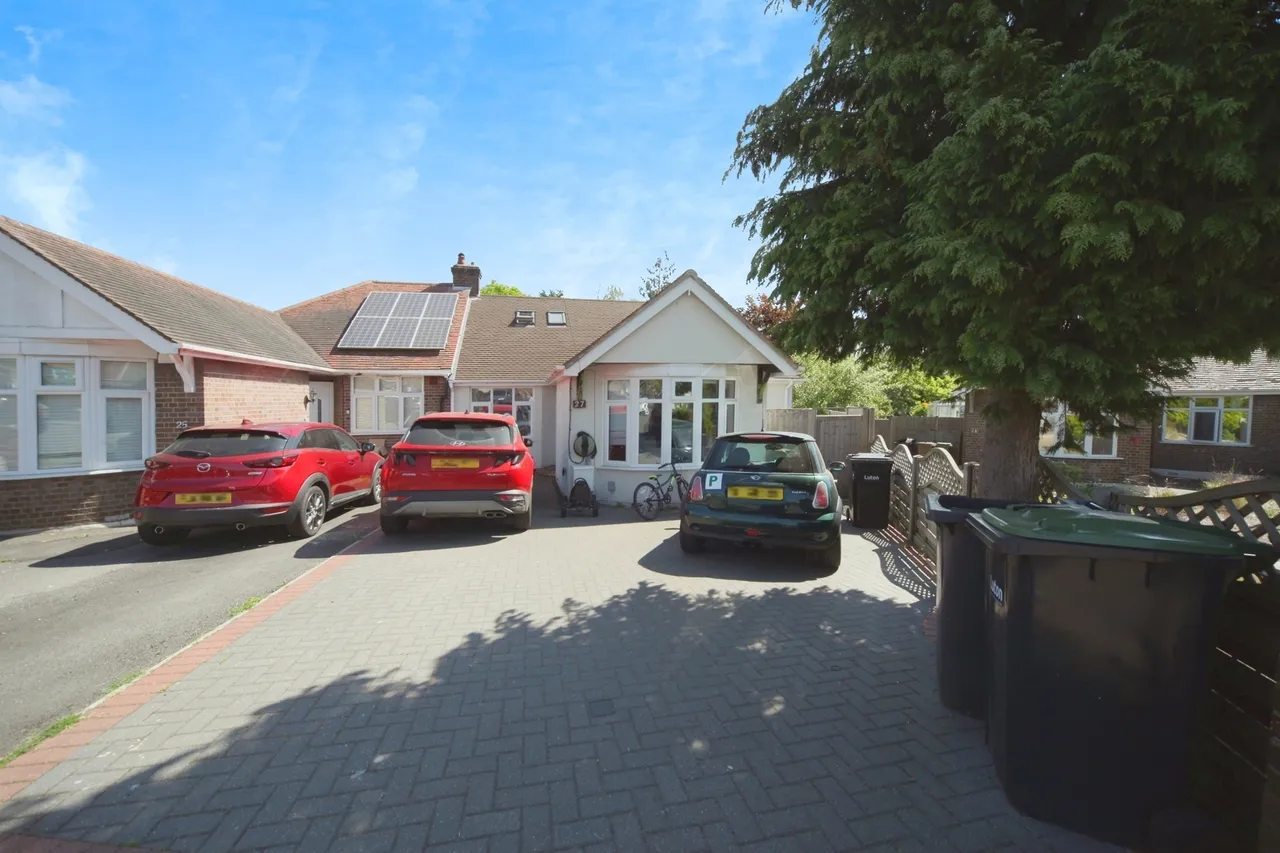 5 bed house for sale, Humberstone Close, Luton, LU4