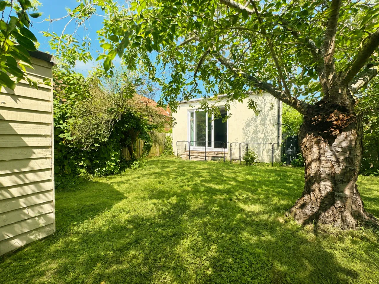 Beccles Road, Mutford, photo 26