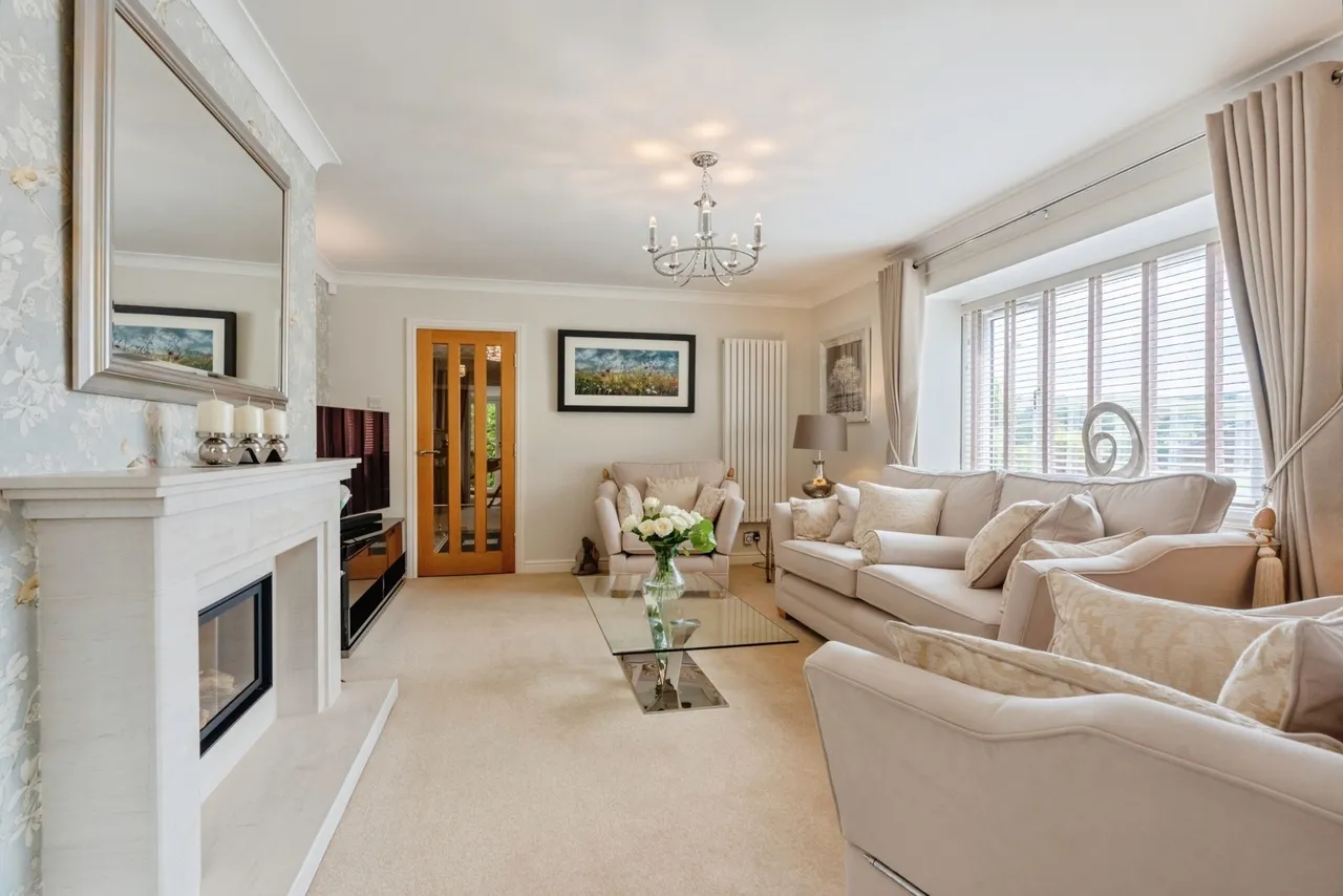 Thanet Lee Close, Cliviger, Burnley, Lancashire, BB10, photo 8