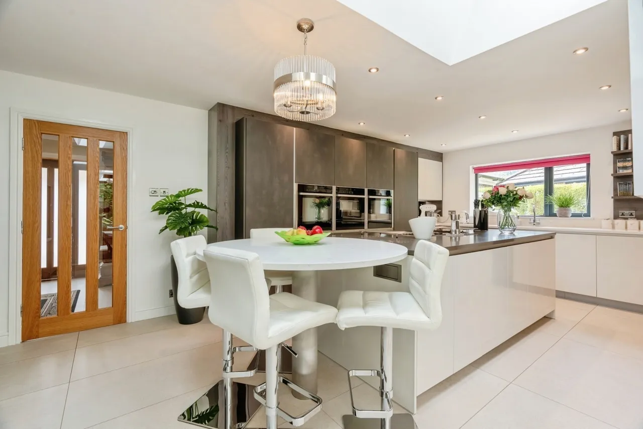 4 bed house for sale — Thanet Lee Close, Cliviger, Burnley, Lancashire, BB10