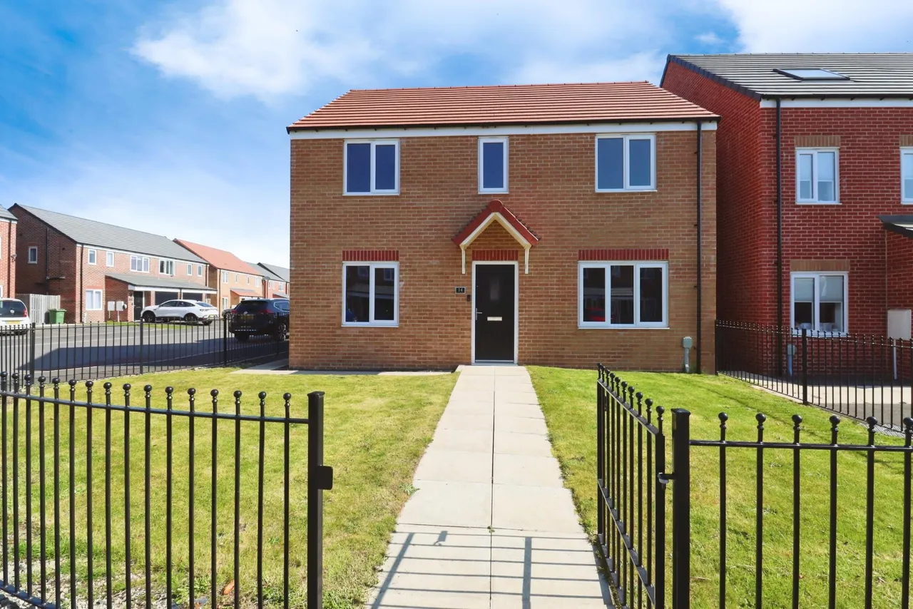 4 bed house for sale, Fulmar Drive, Morpeth, NE65