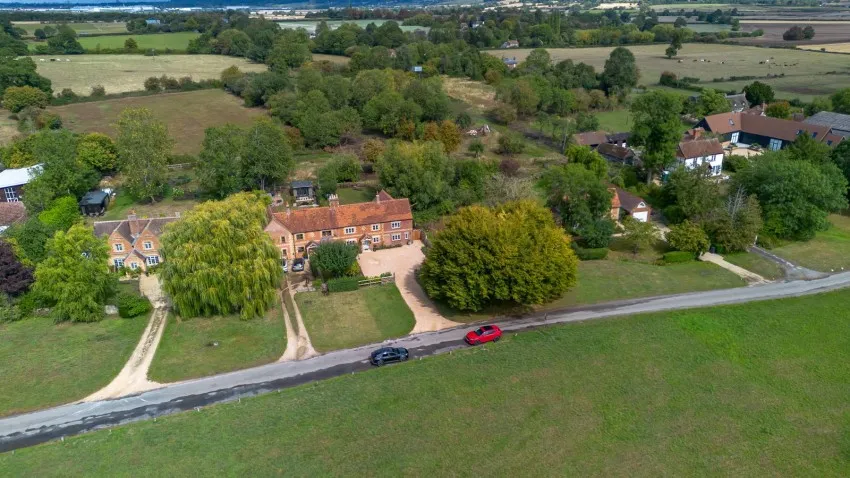 4 bed property for sale, The Green, Marsh Baldon, OX44