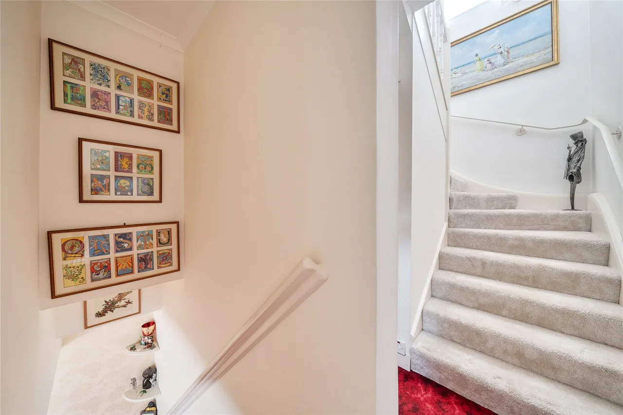 Petworth Road, Haslemere, GU27, photo 7