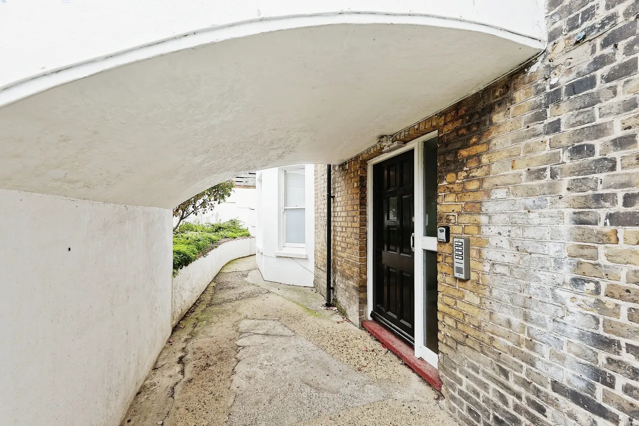 Dalby Square, Cliftonville, CT9, photo 2