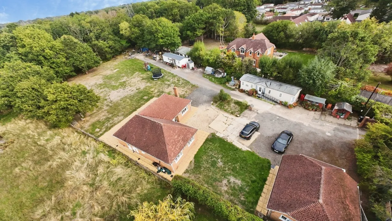 Park Lane, Finchampstead, RG40, photo 3