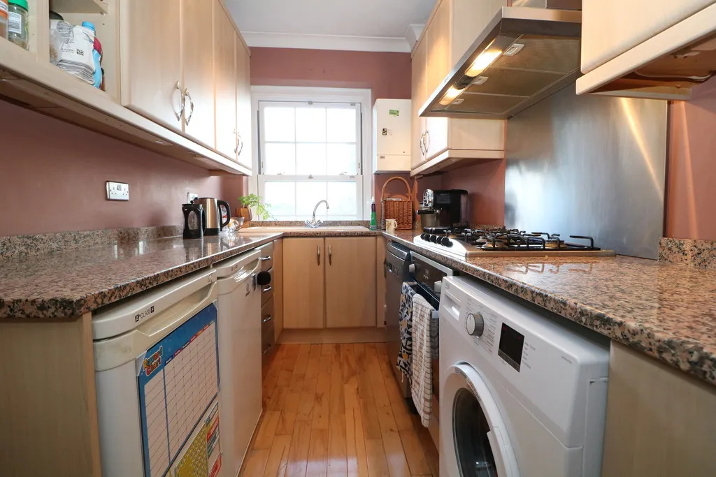 St. Pauls Road West, Dorking, RH4, photo 3