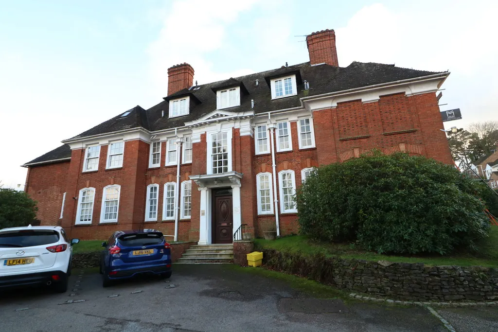 St. Pauls Road West, Dorking, RH4, photo 5