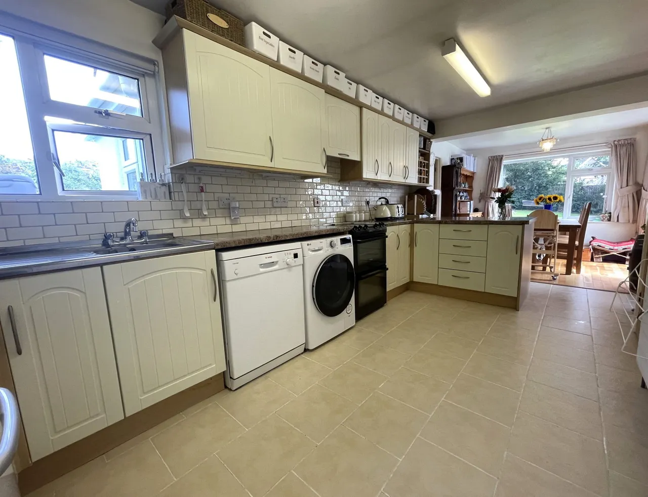 Priory Close, Tavistock..., photo 7